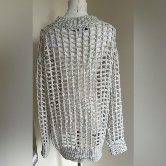 NWT Urban Outfitters Cream Sweater - Size SP - Picture 5 of 9